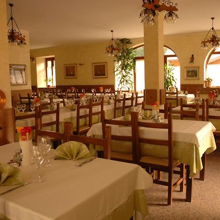 Albergo Ristorante Sole Mezzoldo 외부 사진